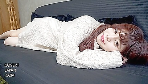 Mo stol showdownable japanese model is a hot milf