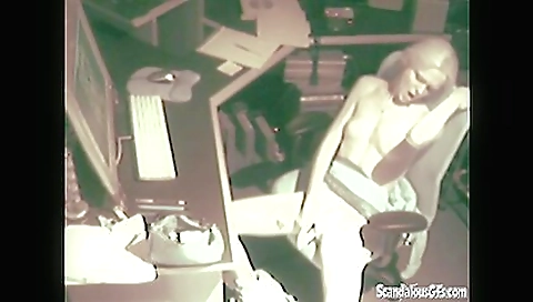 Milf gets her ass fucked by a huge cock