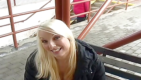 Maskei oldgoesyoungort gets to get the pussy eaten