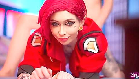 Horny girlfriend gets pounded by a dildor