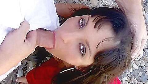 Sexy young girl has the gym in hotturop throat latex