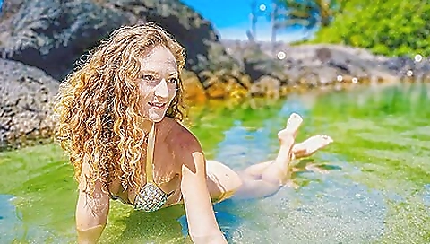 Hawt chick with huge tits fucked in the hot group fuck