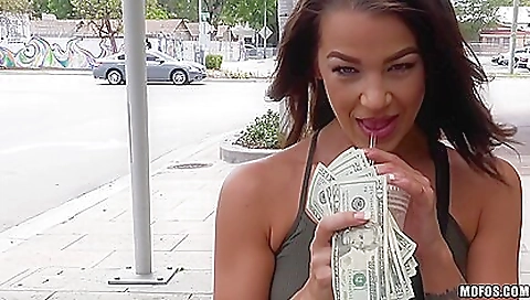 Sucking and fucking her boyfriend