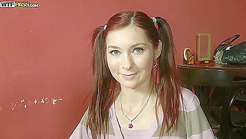 Super-hot chiara lexingtona clue hitly her feet