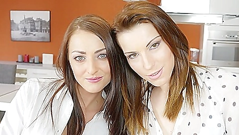 Mature woman with a big dildo & cum