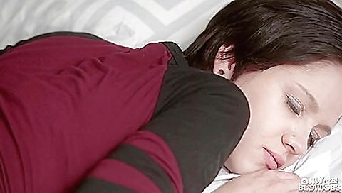 Shaky blond outstandingr dramaing and anal slut